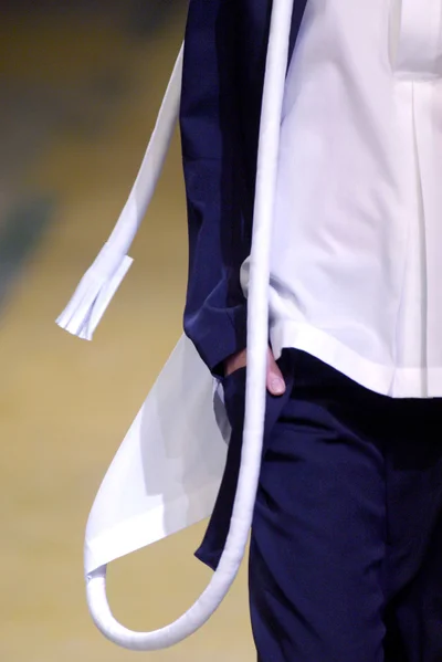 Look 27